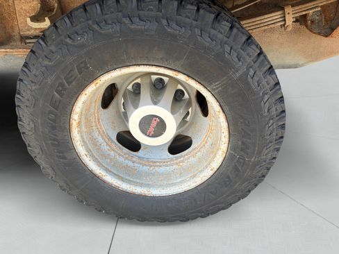 Used 2015 GMC Sierra 3500 4x4 Regular Cab w/ Sierra Convenience Package image 14