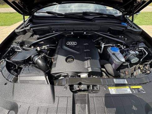 Used 2017 Audi Q5 2.0T Premium Plus w/ Technology Package AWD/4WD image 24