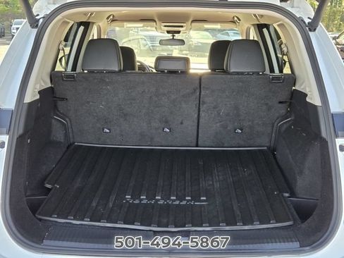 Used 2025 Nissan Rogue SV AWD/4WD image 13