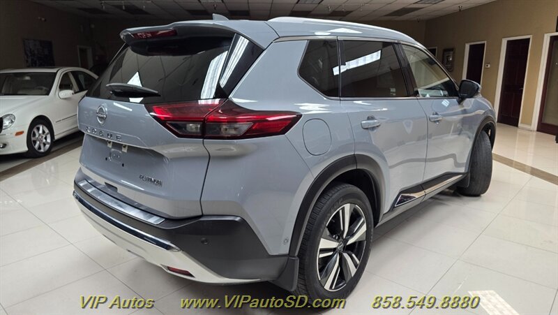 Used 2022 Nissan Rogue Platinum w/ Head-Up Display Package FWD image 4