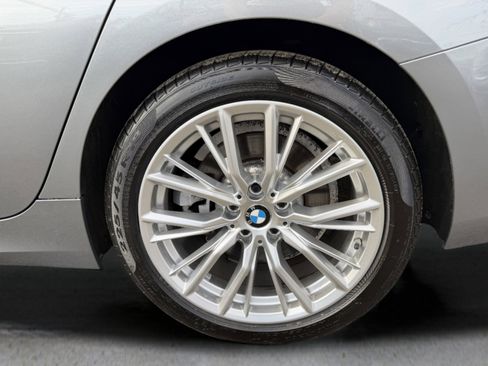 Used 2023 BMW 330i xDrive Sedan w/ Premium Package image 19