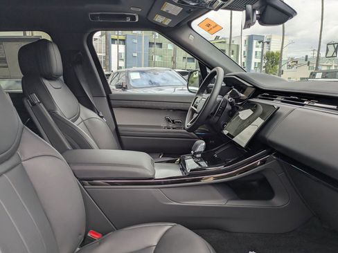 New 2026 Land Rover Range Rover Sport Dynamic SE AWD/4WD image 33