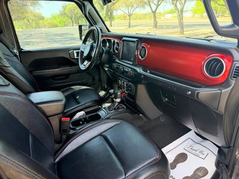 Used 2019 Jeep Wrangler Unlimited Rubicon image 20