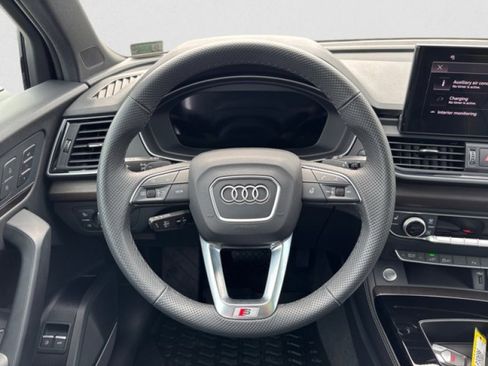 Used 2024 Audi Q5 e Premium Plus w/ Premium Plus Package image 15