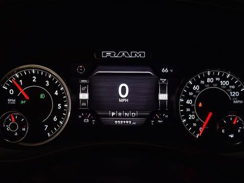 Used 2020 RAM 2500 Big Horn w/ Level 2 Equipment Group image 30