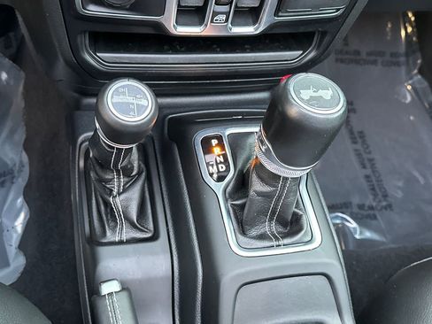 Used 2023 Jeep Wrangler Unlimited Sahara w/ Cold Weather Group image 24