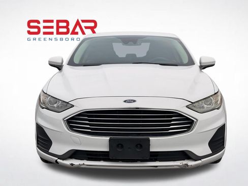 Used 2019 Ford Fusion SE FWD image 3