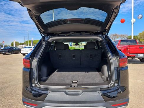 Used 2025 Chevrolet Blazer LT image 22