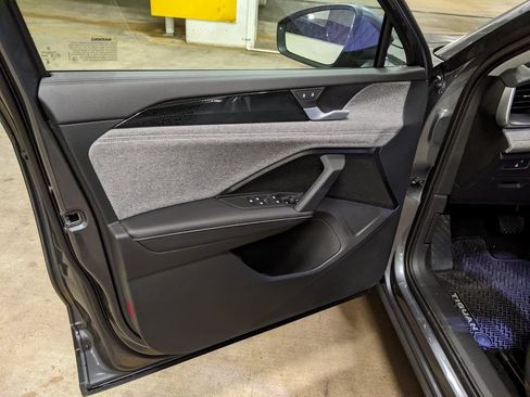 New 2026 Volkswagen Tiguan S AWD/4WD image 9