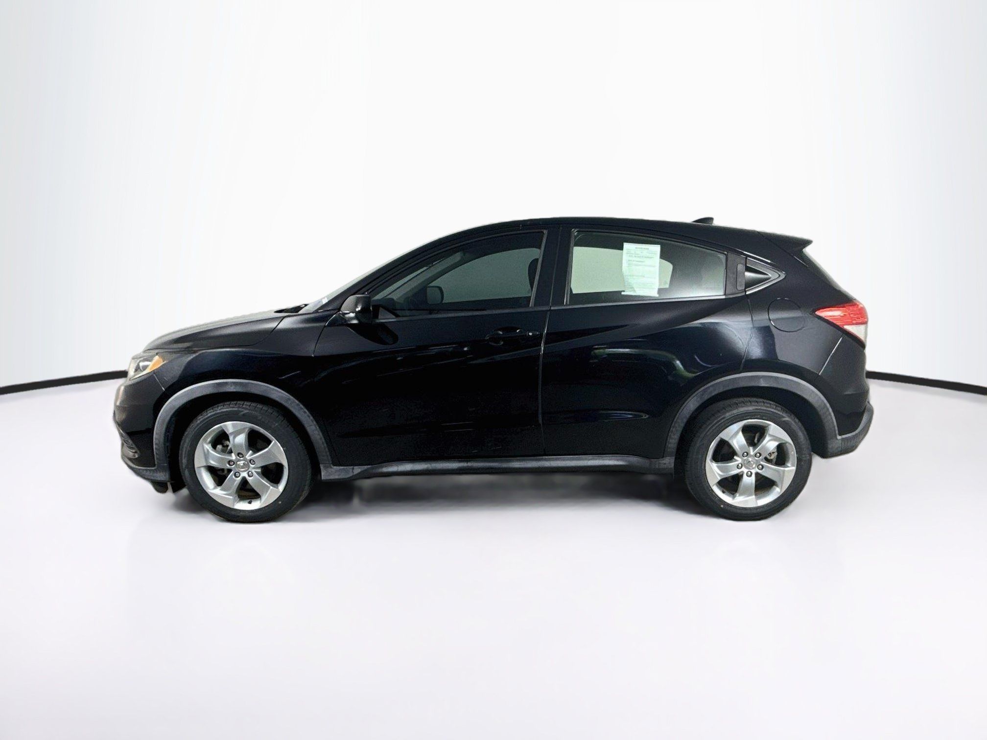 Used 2019 Honda HR-V LX image 7