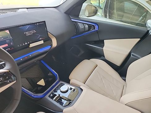 Used 2025 BMW X3 xDrive30i w/ Convenience Package image 6