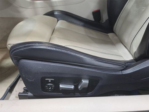 Used 2022 BMW 840i Coupe w/ Driving Assistance Package image 22