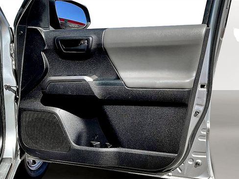 Used 2021 Toyota Tacoma SR5 image 23