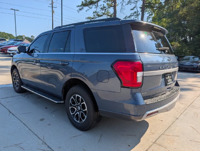 Used 2023 Ford Expedition XLT RWD image 5