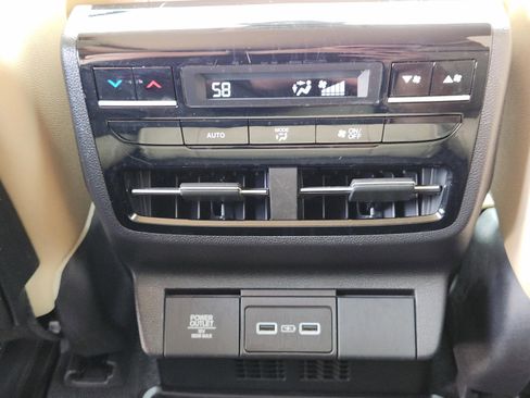 Certified 2024 Acura MDX SH-AWD image 29