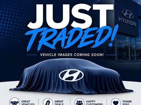 Used 2018 Toyota Camry SE FWD image 2