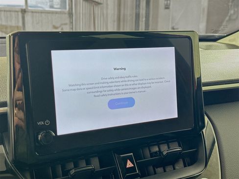 Certified 2023 Toyota Corolla Cross LE w/ Moonroof Package image 12