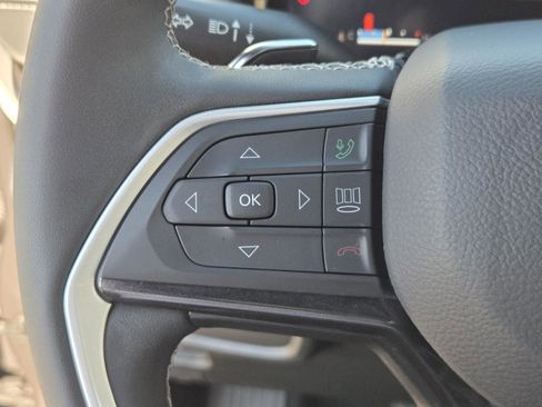 Certified 2023 Jeep Grand Cherokee Altitude image 17