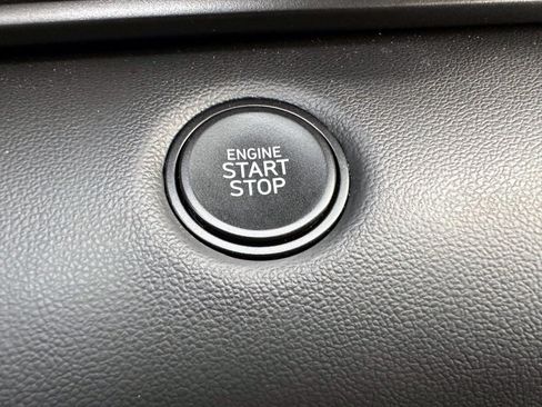 Used 2025 Hyundai Elantra Sport FWD image 22