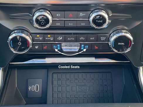 New 2025 Ford F150 Platinum w/ Equipment Group 702A High image 19