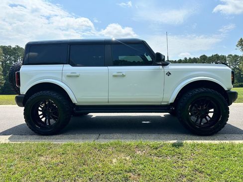 Used 2025 Ford Bronco Outer Banks AWD/4WD image 4