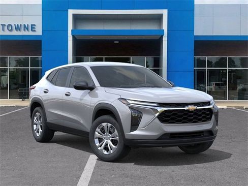New 2026 Chevrolet Trax LS image 7