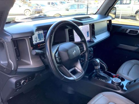 Used 2023 Ford Bronco Outer Banks w/ Sasquatch Package image 17