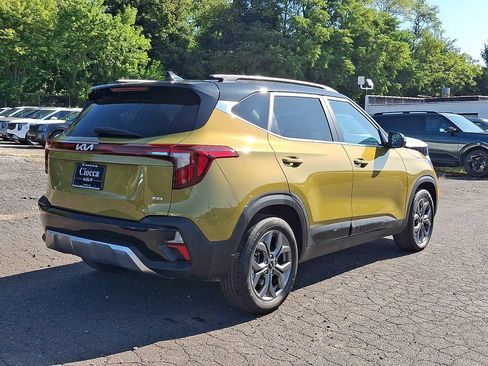 Used 2024 Kia Seltos S AWD/4WD image 11