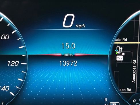 Used 2023 Mercedes-Benz EQB 250+ image 19