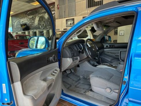 Used 2007 Toyota Tacoma PreRunner RWD image 14