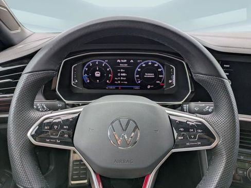 Used 2024 Volkswagen Jetta GLI 40th Anniversary Edition FWD image 29
