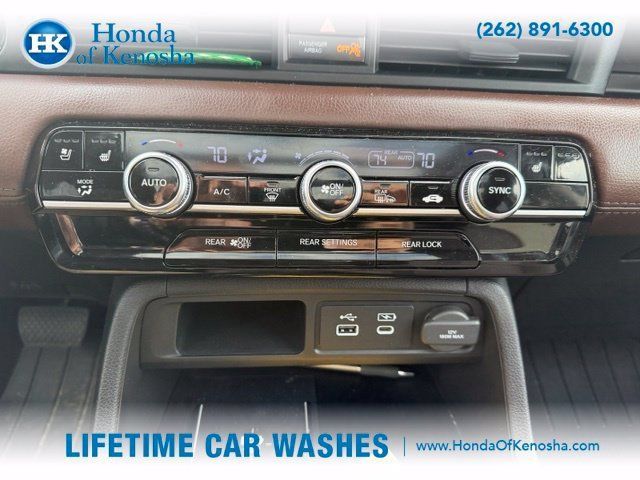Used 2025 Honda Pilot Elite image 7