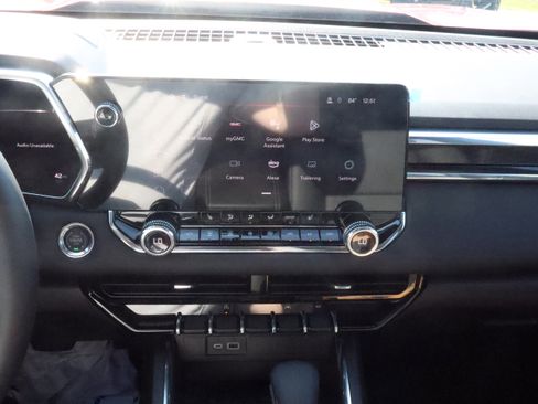 New 2025 GMC Canyon Elevation w/ Convenience Package image 14