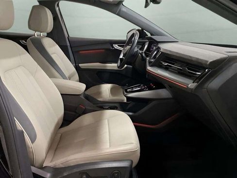 Used 2024 Audi Q4 e-tron Premium Plus w/ Premium Plus image 84