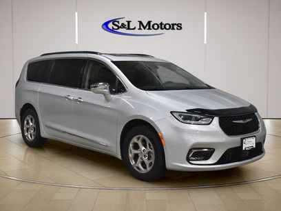 Used 2022 Chrysler Pacifica Limited