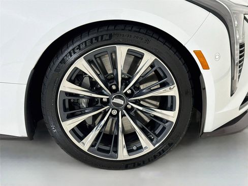 Used 2025 Cadillac CT5 V Blackwing w/ Carbon Fiber 2 Package RWD image 40