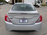 Used 2019 Nissan Versa SV image 3
