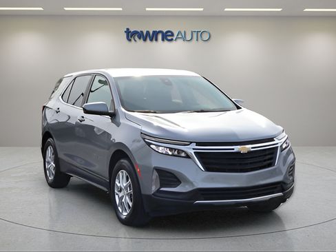 Used 2024 Chevrolet Equinox LT w/ LPO, Floor Liner Package AWD/4WD image 7