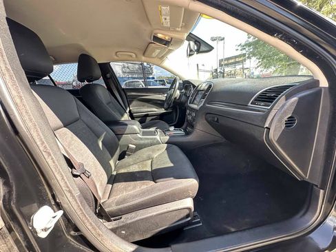 Used 2019 Chrysler 300 Touring w/ Sport Appearance Package RWD image 25