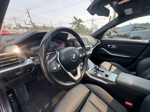 Used 2021 BMW 330i xDrive Sedan w/ Premium Package AWD/4WD image 23