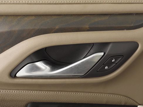 Used 2022 GMC Yukon XL Denali image 41