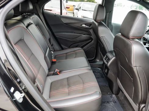 Used 2022 Chevrolet Equinox RS FWD image 19