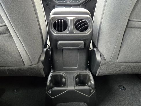 Used 2024 Jeep Wrangler Unlimited Sport AWD/4WD image 35