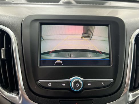 Used 2021 Chevrolet Equinox LT FWD image 15