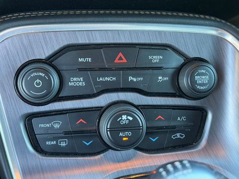 Used 2019 Dodge Challenger R/T Scat Pack w/ Stars & Stripes Edition image 17