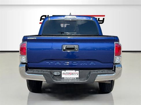 Used 2023 Toyota Tacoma TRD Off-Road image 6