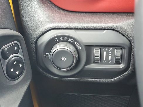 Used 2021 Jeep Wrangler Unlimited Rubicon image 19