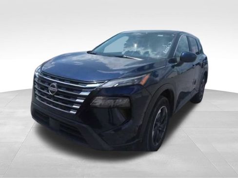 Used 2025 Nissan Rogue SV AWD/4WD image 4