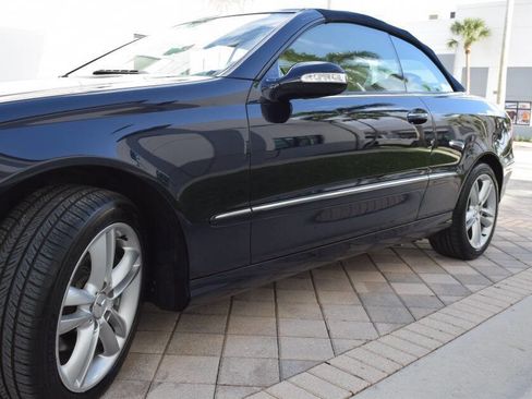 Used 2007 Mercedes-Benz CLK 350 Cabriolet image 20