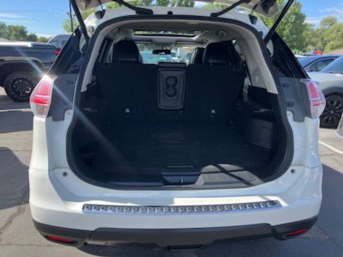 Used 2016 Nissan Rogue SL image 5